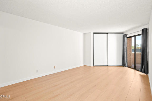 Detail Gallery Image 14 of 44 For 4499 via Marisol 113a,  Los Angeles,  CA 90042 - 2 Beds | 2 Baths