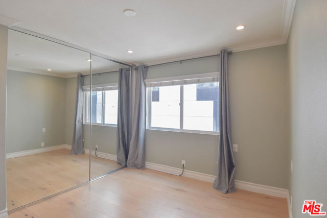 12530 Venice Boulevard, Los Angeles CA: https://media.crmls.org/mediaz/a75c9b16-ceef-4ea7-80bd-6d324fe4b22c.jpg