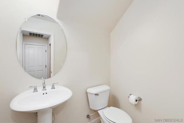 10653 Golden Willow, San Diego CA: https://media.crmls.org/mediaz/a75d25b7-5198-450e-9b63-2b38a5bd3fe8.jpg