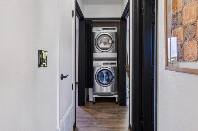 711 S Bayshore Boulevard, San Mateo CA: https://media.crmls.org/mediaz/a75e0b53-9ddb-49b0-9c66-d38f5032c934.jpg