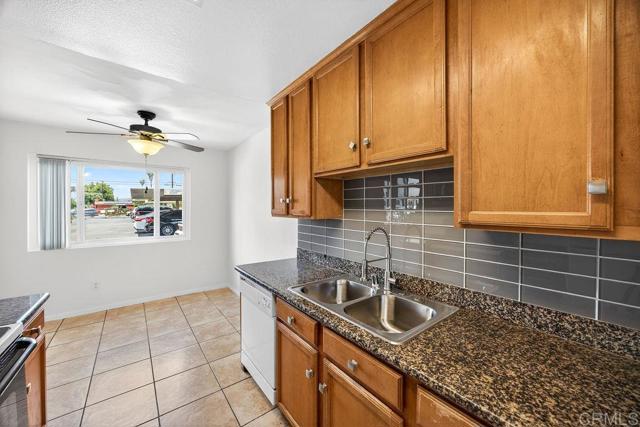 Detail Gallery Image 10 of 41 For 505 E Madison Ave #92,  El Cajon,  CA 92020 - 2 Beds | 1/1 Baths