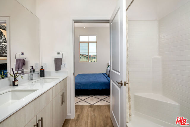 1483 W Vista Way, San Pedro CA: https://media.crmls.org/mediaz/a75ef826-c8b9-4cbd-a83e-3468047ab058.jpg