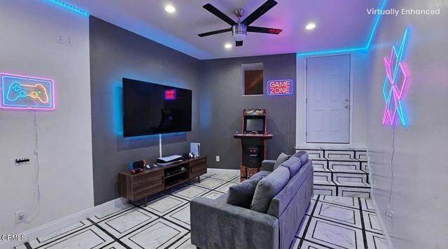 Detail Gallery Image 18 of 45 For 2786 Kennington Dr, Glendale,  CA 91206 - 4 Beds | 3 Baths