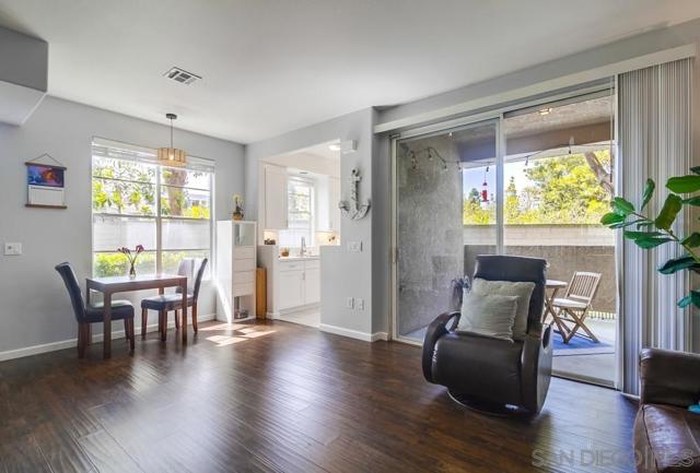 3534 Caminito El Rincon, San Diego CA: https://media.crmls.org/mediaz/a76014b1-650a-4a1a-a195-241e893aab07.jpg