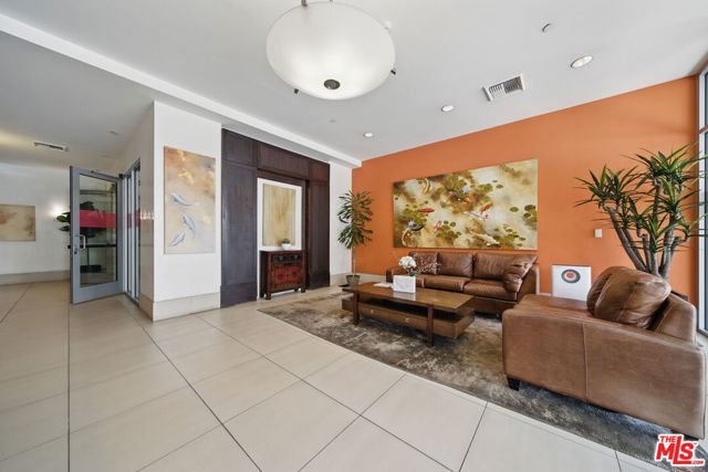 3223 W 6th Street, Los Angeles CA: https://media.crmls.org/mediaz/a7607e5d-3751-4fcf-8bbf-02a73cfd9368.jpg
