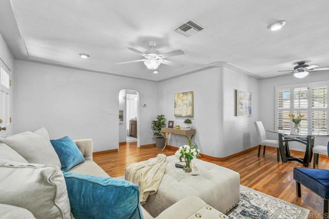 Detail Gallery Image 8 of 37 For 4719 Constance Dr, San Diego,  CA 92115 - 3 Beds | 2 Baths