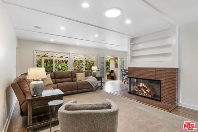 12954 Otsego Street, Sherman Oaks CA: https://media.crmls.org/mediaz/a761180b-2963-4ef1-b86e-735f0fe9d01f.jpg