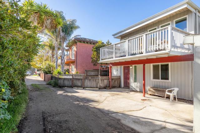 360 36th Avenue, Santa Cruz CA: https://media.crmls.org/mediaz/a76158a1-89a0-4b71-abf7-d81494c0bcbf.jpg