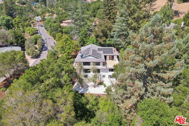 26 Ardor Drive, Orinda CA: https://media.crmls.org/mediaz/a7617b14-a087-4bff-9cc0-2325e529ba3a.jpg