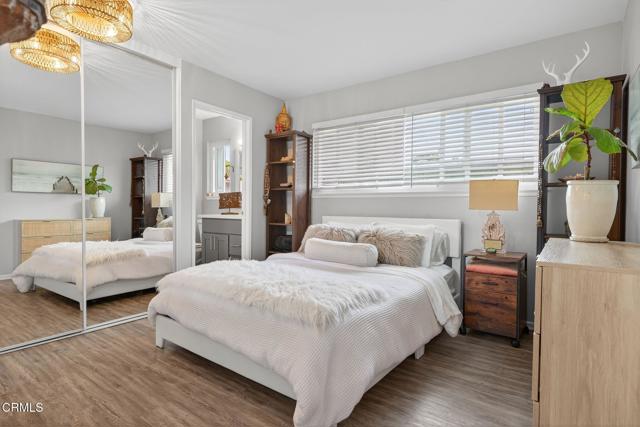 269 E Elfin Green, Port Hueneme CA: https://media.crmls.org/mediaz/a762e2a1-db3f-4968-a0eb-0d2333786aa1.jpg