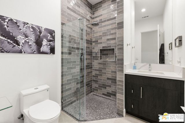 4321 Lumina Way, Palm Springs CA: https://media.crmls.org/mediaz/a764208e-e6c1-423e-833a-282525fa13e3.jpg