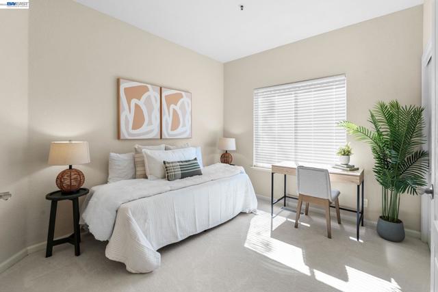 Image 18 of 40 For 912 Loyola Way