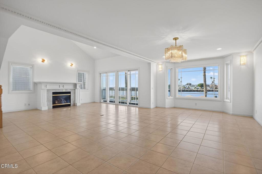 MLS #V1-33403 image #18