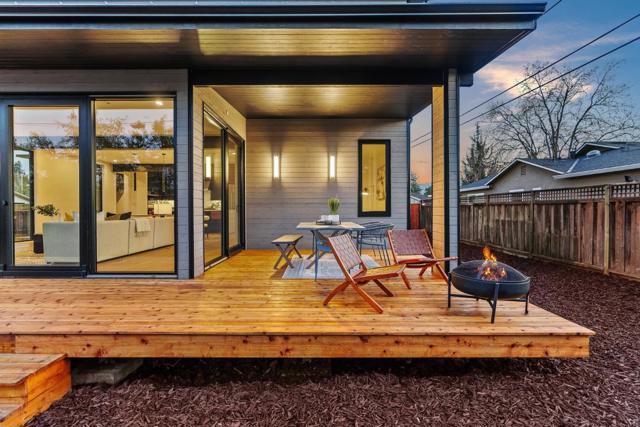 1182 Fordham Way, Mountain View CA: https://media.crmls.org/mediaz/a765658c-c85d-4796-9e3a-edbd8e8ec7c7.jpg