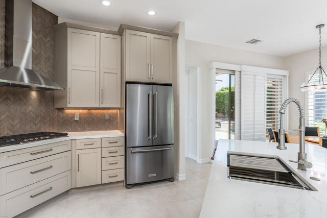 77363 Sky Mesa Lane, Indian Wells CA: https://media.crmls.org/mediaz/a7663622-2f0a-4234-a39d-37896674e812.jpg