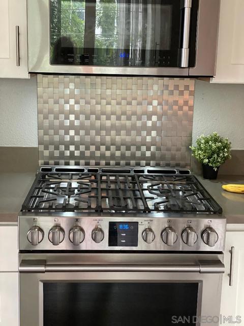 1465 C St, San Diego CA: https://media.crmls.org/mediaz/a7665e69-25aa-4352-ab76-3bdcb98edf44.jpg