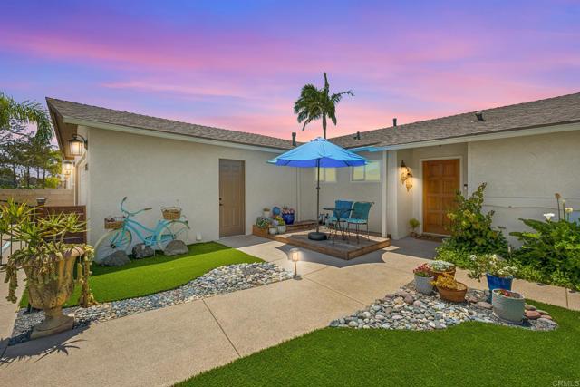 Detail Gallery Image 2 of 38 For 3925 Linmar Ln, Carlsbad,  CA 92008 - 3 Beds | 2 Baths