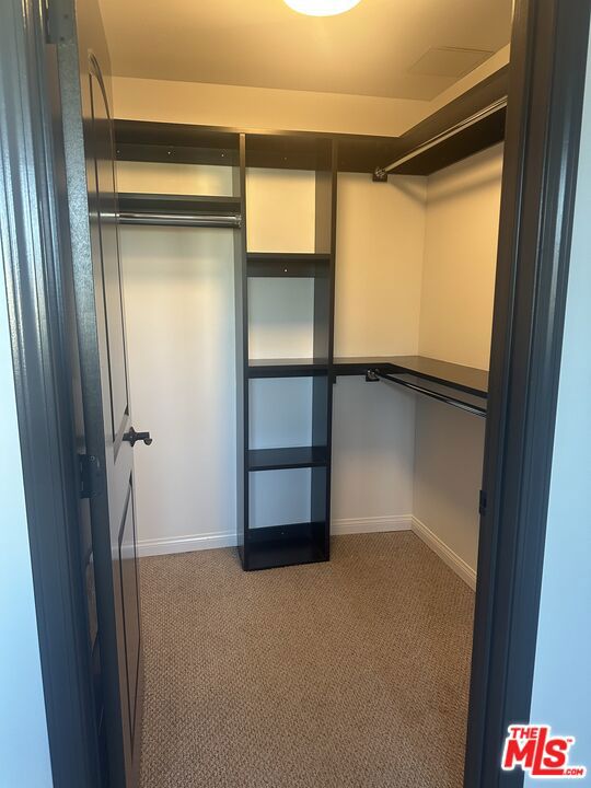 520 S Kingsley Drive, Los Angeles CA: https://media.crmls.org/mediaz/a7675453-b617-4019-8deb-1e01923a4ea7.jpg