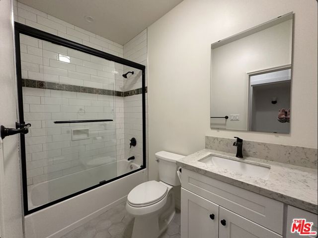 6367 W 6th Street, Los Angeles CA: https://media.crmls.org/mediaz/a767fa07-49ce-4ad2-9594-4cf5c28f42d7.jpg