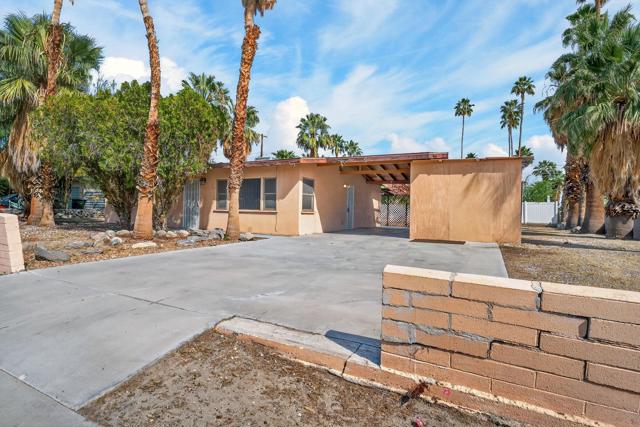 620 S El Cielo Road, Palm Springs, CA 92264