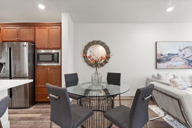 712 Amalfi Loop, Milpitas CA: https://media.crmls.org/mediaz/a7686dbf-b964-480b-9dd7-9beb9184d0be.jpg