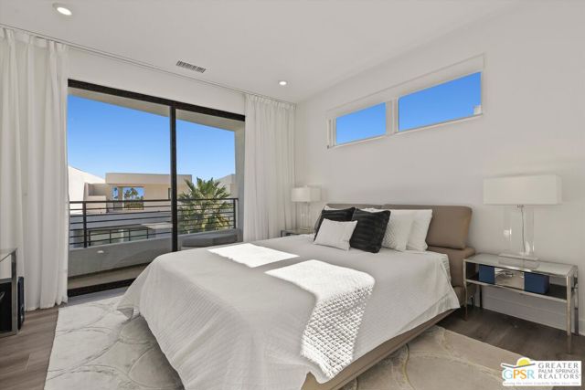 906 Cameron Center Drive, Palm Springs CA: https://media.crmls.org/mediaz/a768ca44-a971-4b0e-b0ab-5aac5a946065.jpg