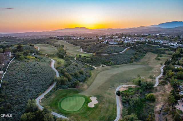 12428 Palmer Drive, Moorpark CA: https://media.crmls.org/mediaz/a7694c1a-815e-4db7-bea8-dfc31344cf7d.jpg