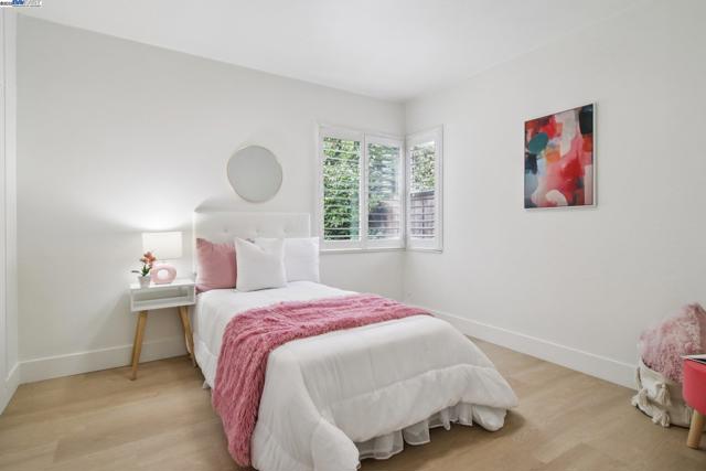 16045 Via Cordoba, San Lorenzo CA: https://media.crmls.org/mediaz/a769684a-f399-44a0-990f-3a5d2db2126f.jpg