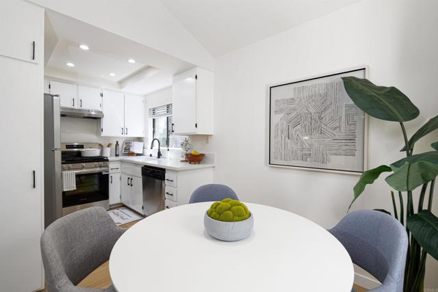 2135 E Valley Parkway, Escondido CA: https://media.crmls.org/mediaz/a7697b16-d06a-4395-9511-15bcf451580d.jpg