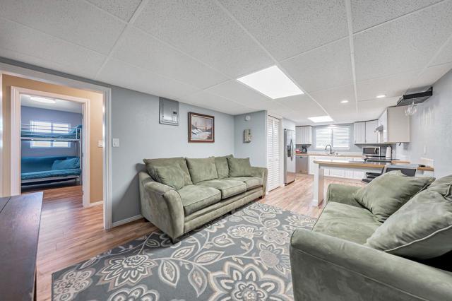 12340 Lakeshore Drive, Clearlake CA: https://media.crmls.org/mediaz/a76a56ed-54a3-4914-9d57-9e671c785394.jpg
