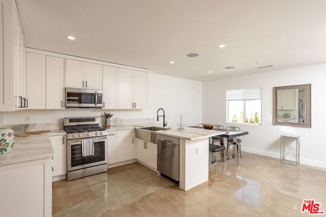 7413 Jamieson Avenue, Reseda CA: https://media.crmls.org/mediaz/a76a6a3d-b6a4-43d8-ad7f-5bd77a0121ca.jpg