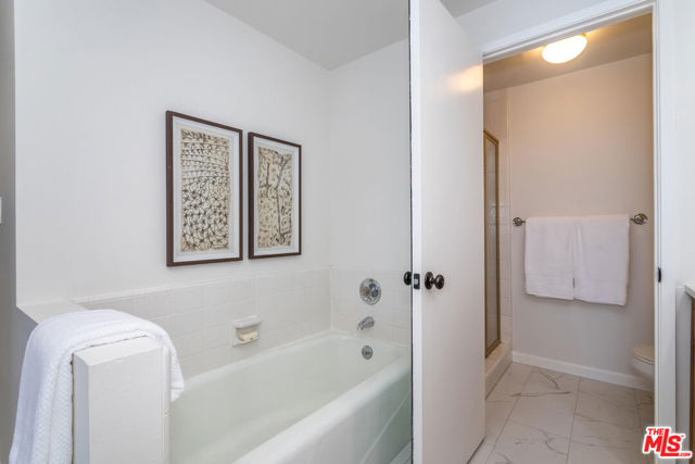1201 Roxbury Drive, Los Angeles CA: https://media.crmls.org/mediaz/a76aba48-4ced-44e5-af4d-fb5dc6c05bcd.jpg