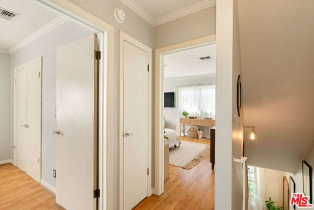 420 Pacific Street, Santa Monica CA: https://media.crmls.org/mediaz/a76ad8fa-d1cf-48f7-bb33-0b9c9df3a1a9.jpg