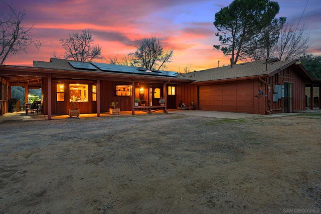 25394 Mesa Grande Rd, Santa Ysabel CA: https://media.crmls.org/mediaz/a76c41bb-2e1a-44fc-9d4e-7e74a2440df3.jpg