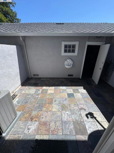 373 Pantano Circle, Pacheco CA: https://media.crmls.org/mediaz/a76ce28c-53af-4281-bbc9-c61594618ca5.jpg