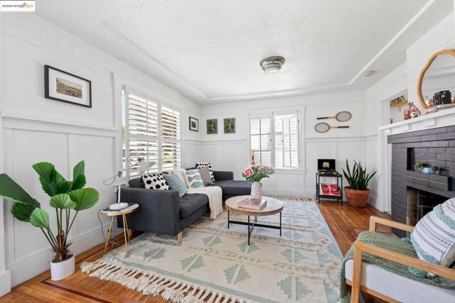 423 Santa Clara Ave, Alameda, California 94501, 1 Bedroom Bedrooms, ,1 BathroomBathrooms,Single Family Residence,For Sale,Santa Clara Ave,41099559