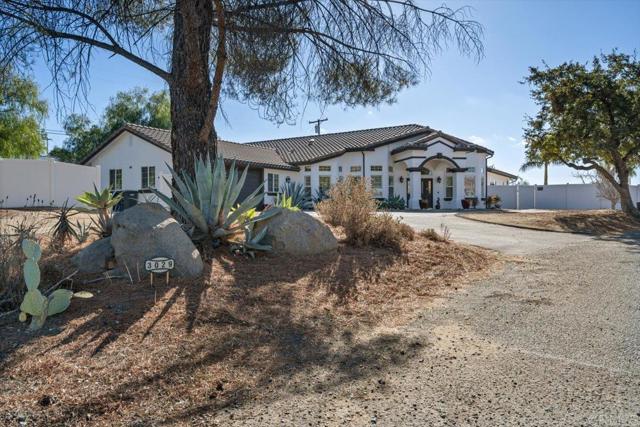 Image 4 of 74 For 3029 Victoria Drive
