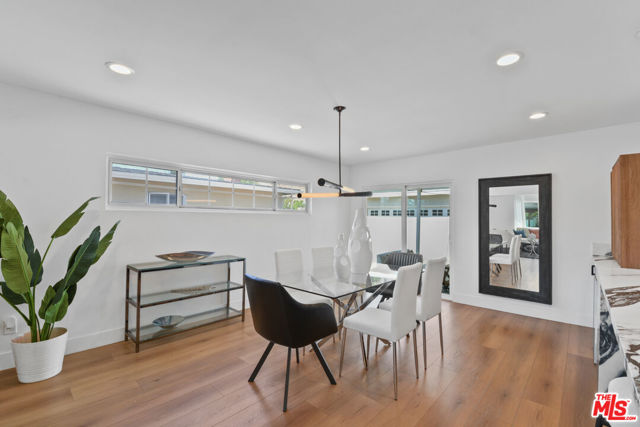 5681 E Vernon Street, Long Beach CA: https://media.crmls.org/mediaz/a76e8aa2-472e-4cbe-9e6a-ca01e61411c9.jpg