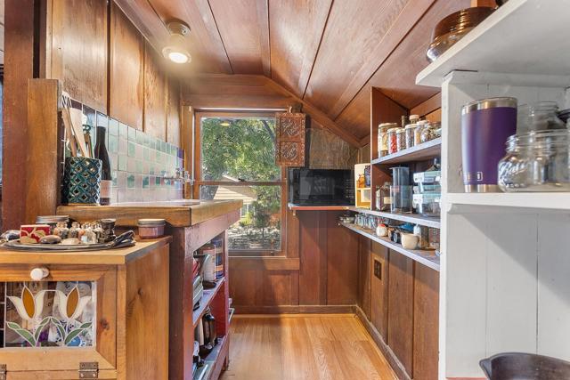 14275 Saratoga Avenue, Saratoga CA: https://media.crmls.org/mediaz/a76e9165-4a14-4de0-9e27-74fd41fcde92.jpg