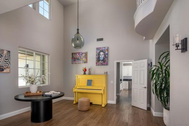 1432 Schoolhouse Way, San Marcos CA: https://media.crmls.org/mediaz/a77015de-92ba-46ce-b183-686bf8db76e9.jpg