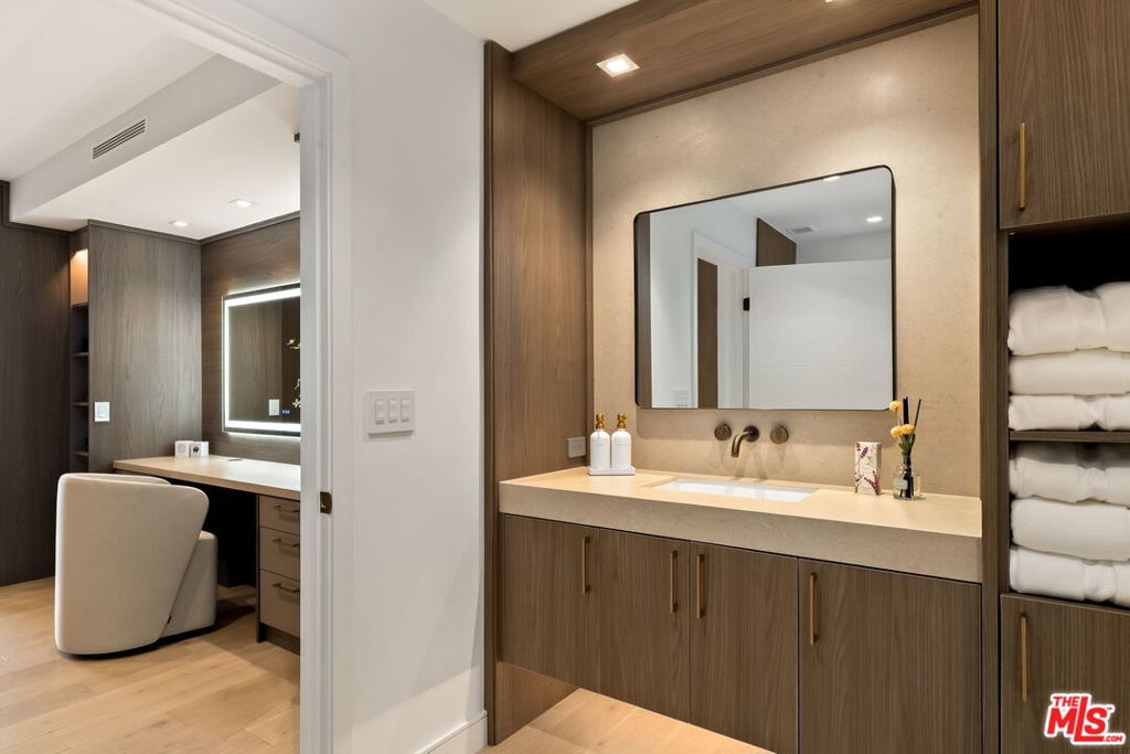 MLS #26940973 image #28