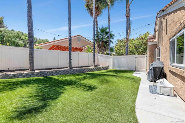 1824 Carolyn Drive, Chula Vista CA: https://media.crmls.org/mediaz/a77089a0-aa55-4d3a-8318-aea7907d3601.jpg