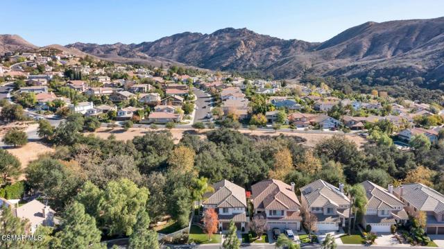 3206 Clarita Court, Thousand Oaks CA: https://media.crmls.org/mediaz/a770f458-549b-49a8-a5ae-7a44d7c1fb1a.jpg