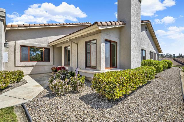 Image 4 of 50 For 17925 Avenida Cordillera