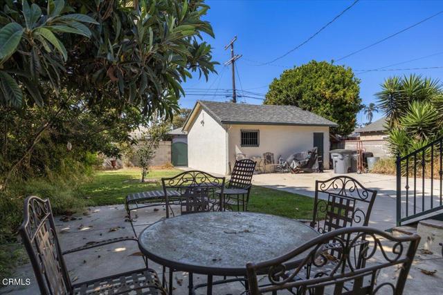 247 Douglas Avenue, Oxnard CA: https://media.crmls.org/mediaz/a7724a05-cfed-481b-9ac1-29f64456f3b6.jpg