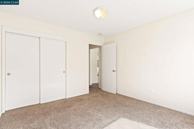 4045 Hoen Ave, Santa Rosa CA: https://media.crmls.org/mediaz/a77277af-b5d7-4283-a9a7-ec48f7721d73.jpg