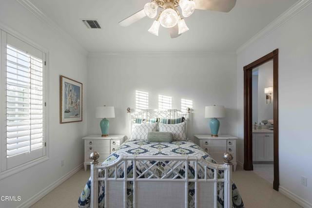 2300 Weybridge Drive, Bakersfield CA: https://media.crmls.org/mediaz/a772cf56-7d5d-4e7b-a2ef-75ef083a8931.jpg