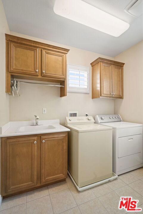 1230 Wisteria Avenue, La Habra CA: https://media.crmls.org/mediaz/a772d27b-c030-49f4-bce5-0ffbf0b20e33.jpg