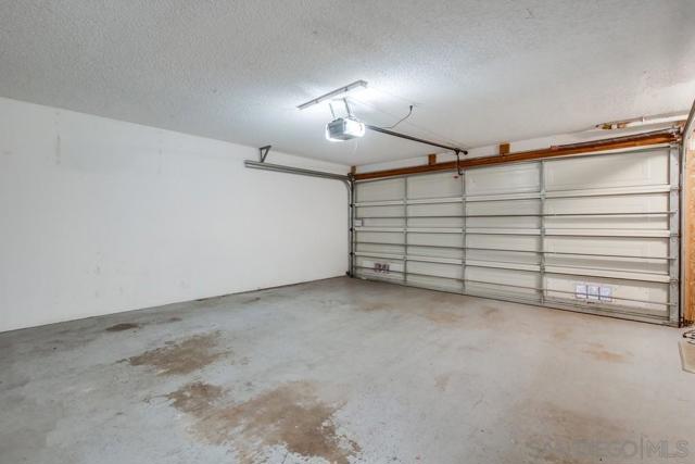 3268 Via Marin, La Jolla CA: https://media.crmls.org/mediaz/a772f3d6-2725-4d83-b3bf-efcce4cd23df.jpg