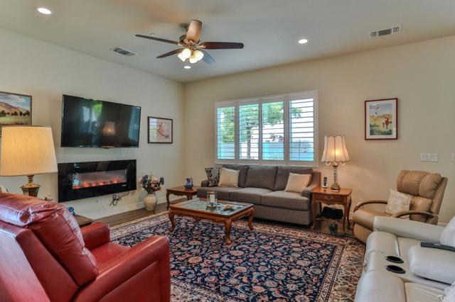 2671 Glen Echo Lane, Manteca CA: https://media.crmls.org/mediaz/a773b7e3-48e3-4668-9bfb-4046d8382210.jpg